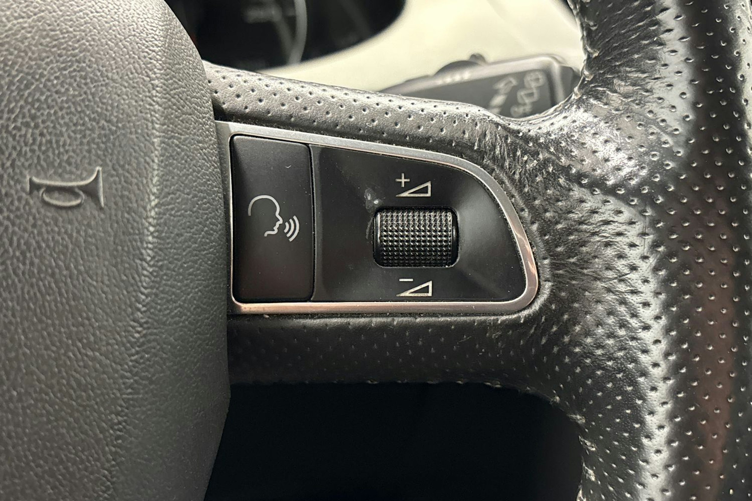 sininen Audi A4 2010 kuva 17.