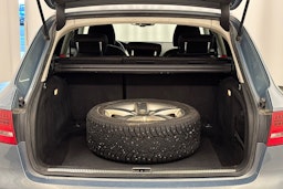 sininen Audi A4 2010 kuva 21.