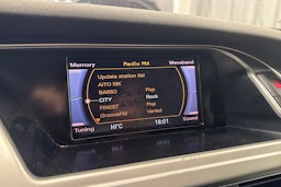 musta Audi A4 2010 kuva 12.