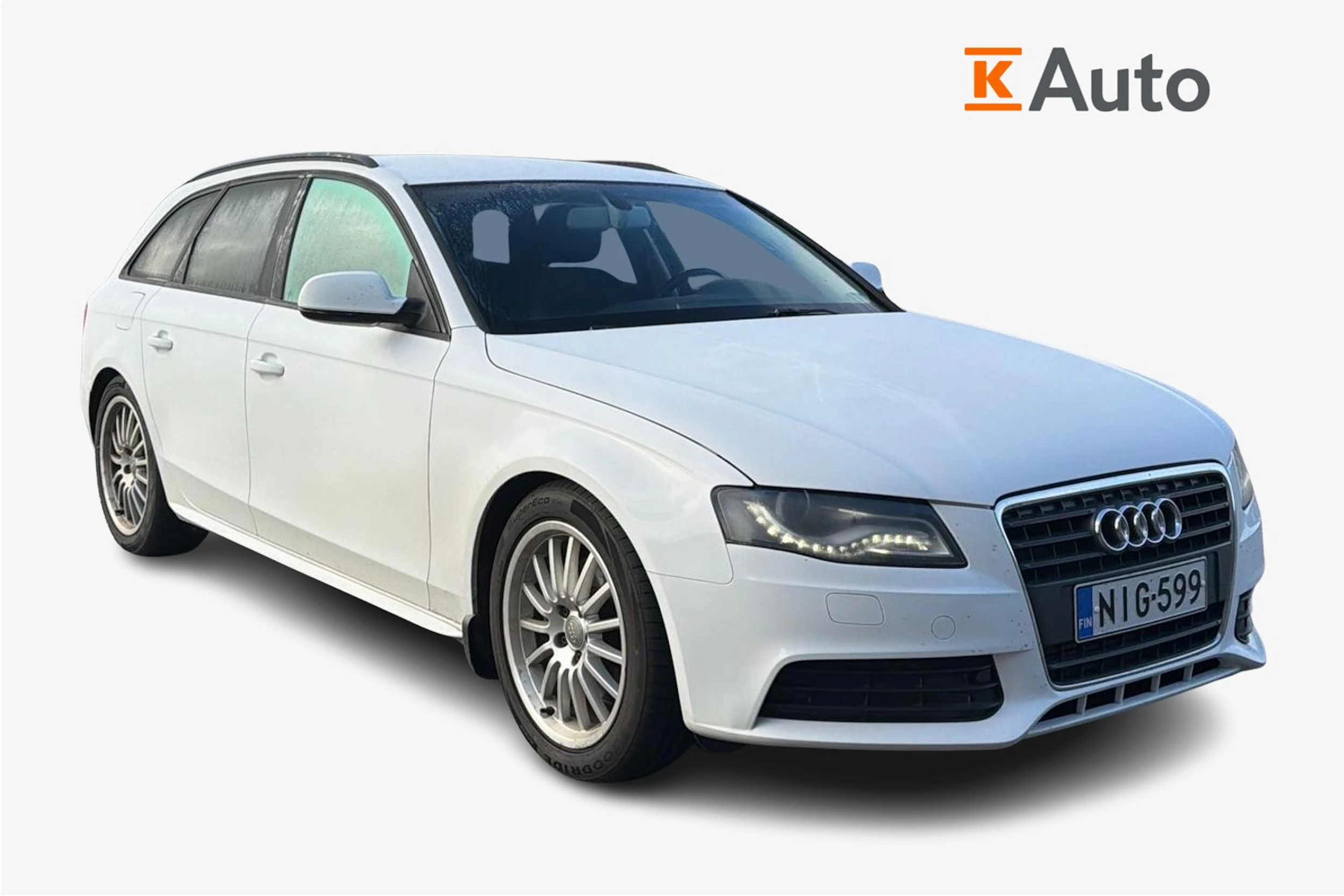 valkoinen Audi A4 2011 kuva 1.