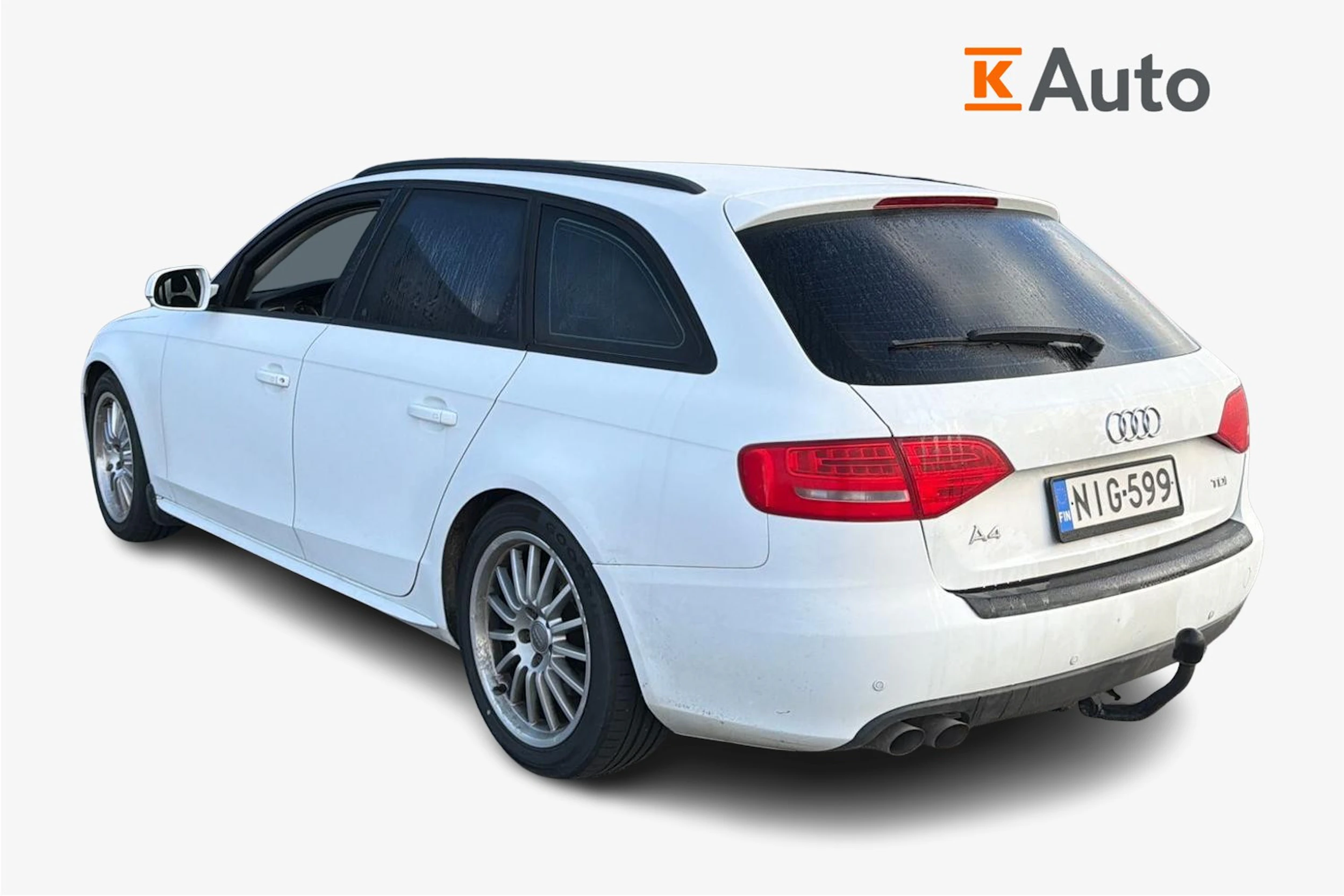 valkoinen Audi A4 2011 kuva 2.