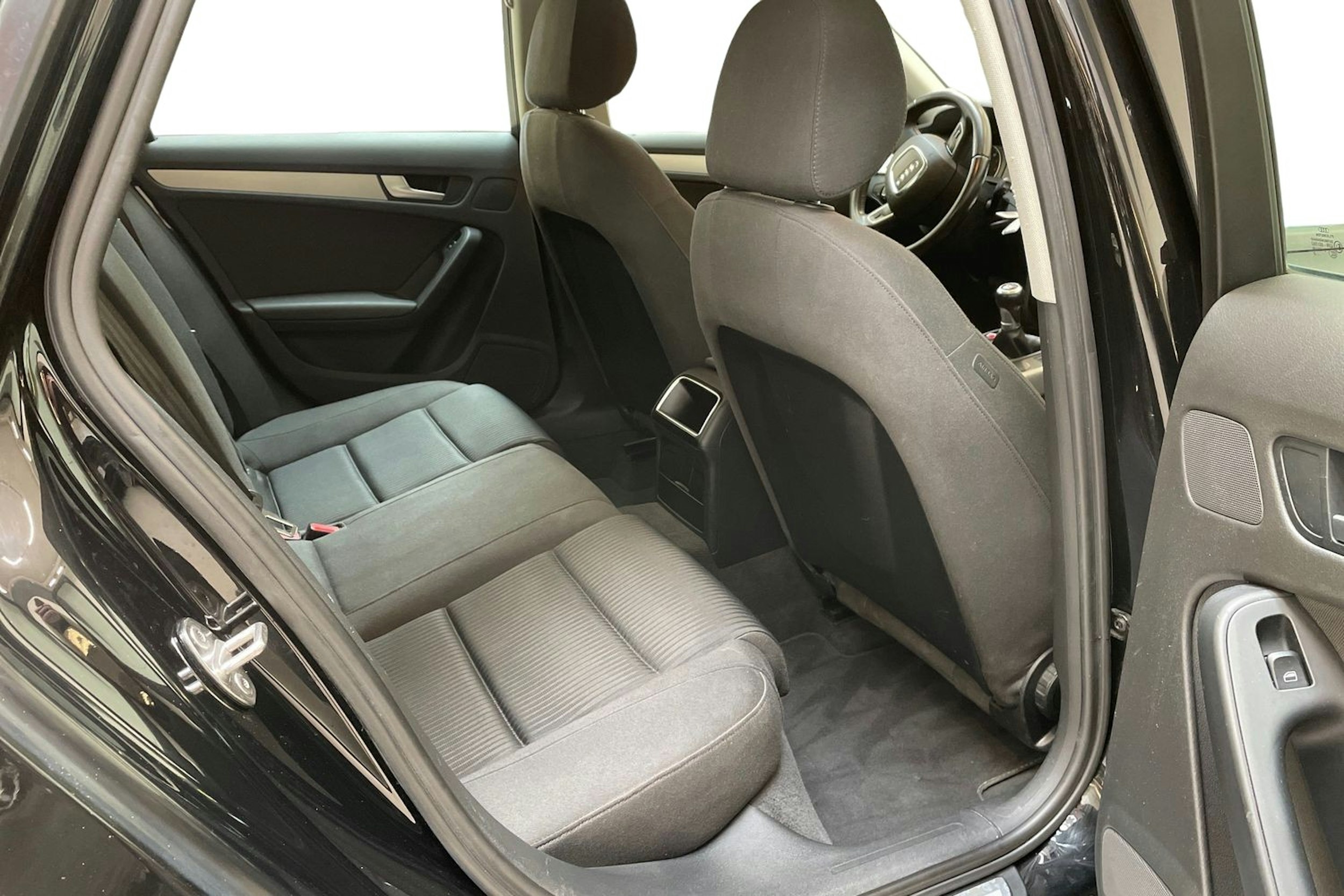 musta Audi A4 2010 kuva 10.