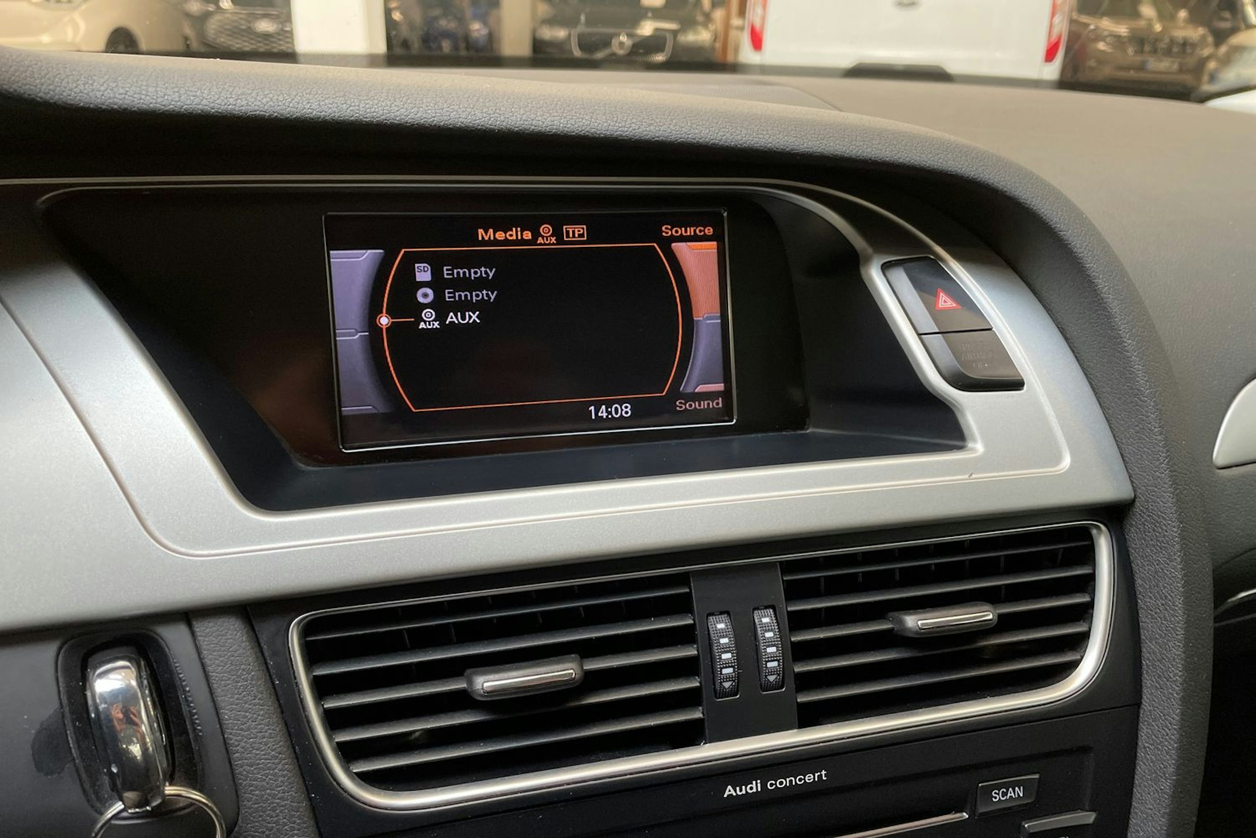 musta Audi A4 2010 kuva 23.