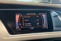 musta Audi A4 2010 kuva 17.