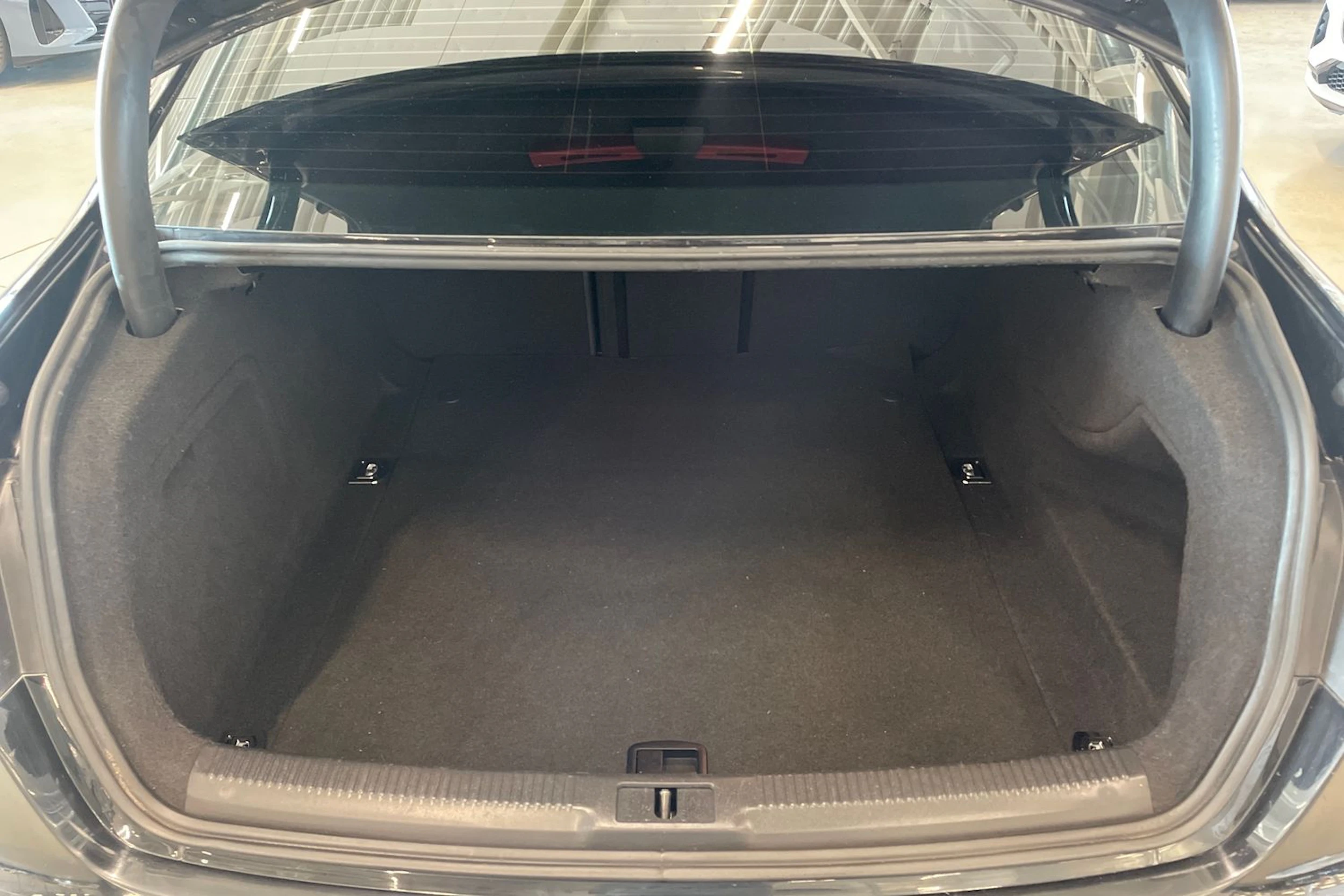 musta Audi A4 2010 kuva 24.
