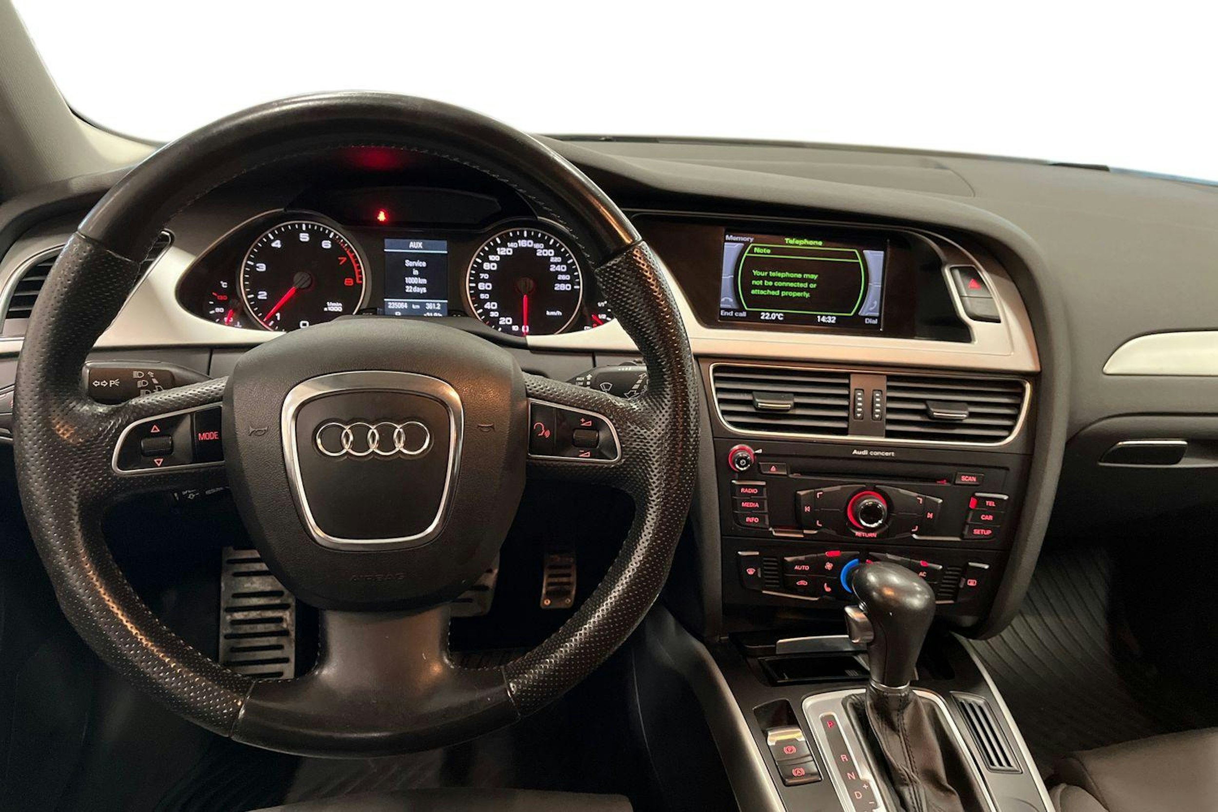 harmaa Audi A4 2010 kuva 9.