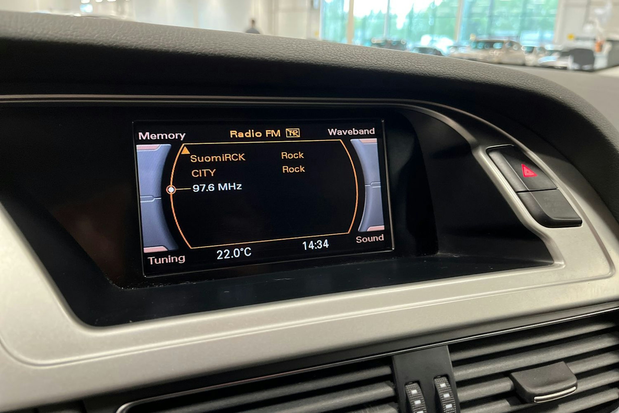 harmaa Audi A4 2010 kuva 20.