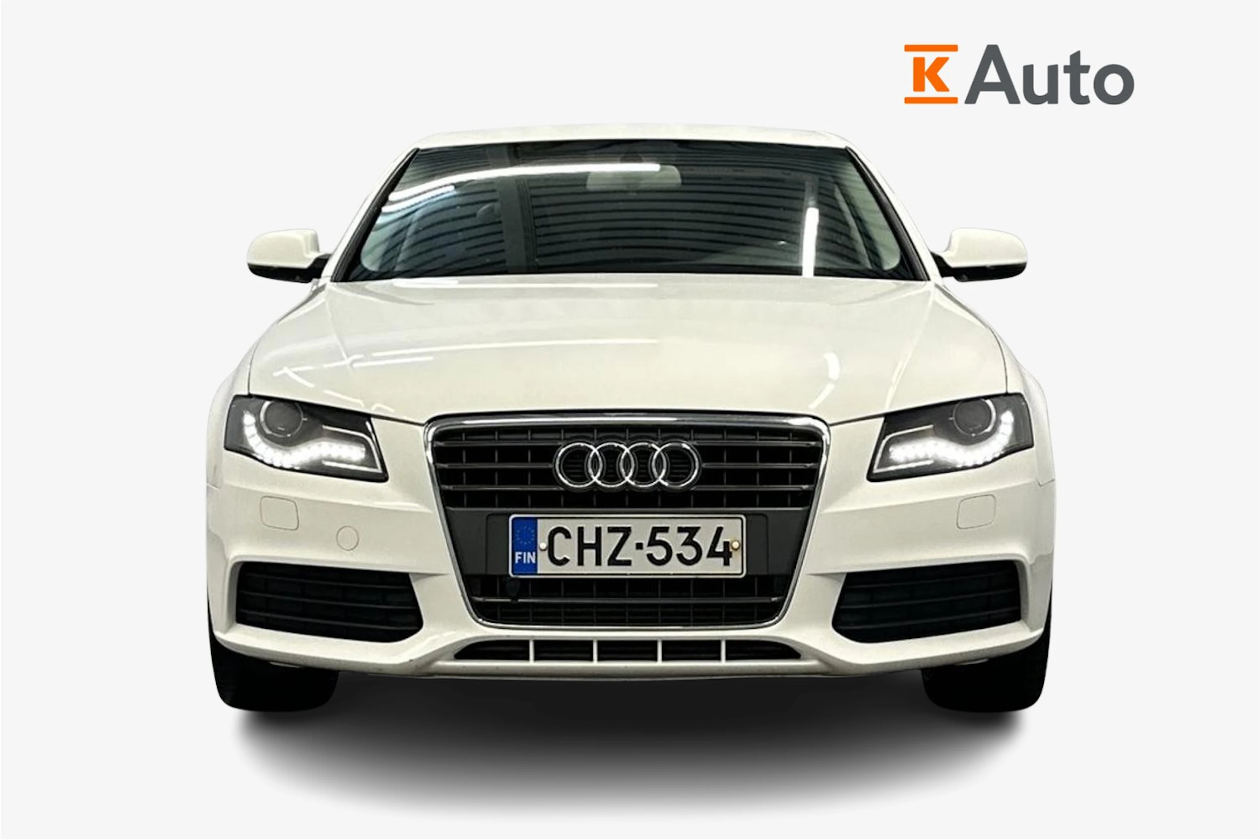valkoinen Audi A4 2011 kuva 2.