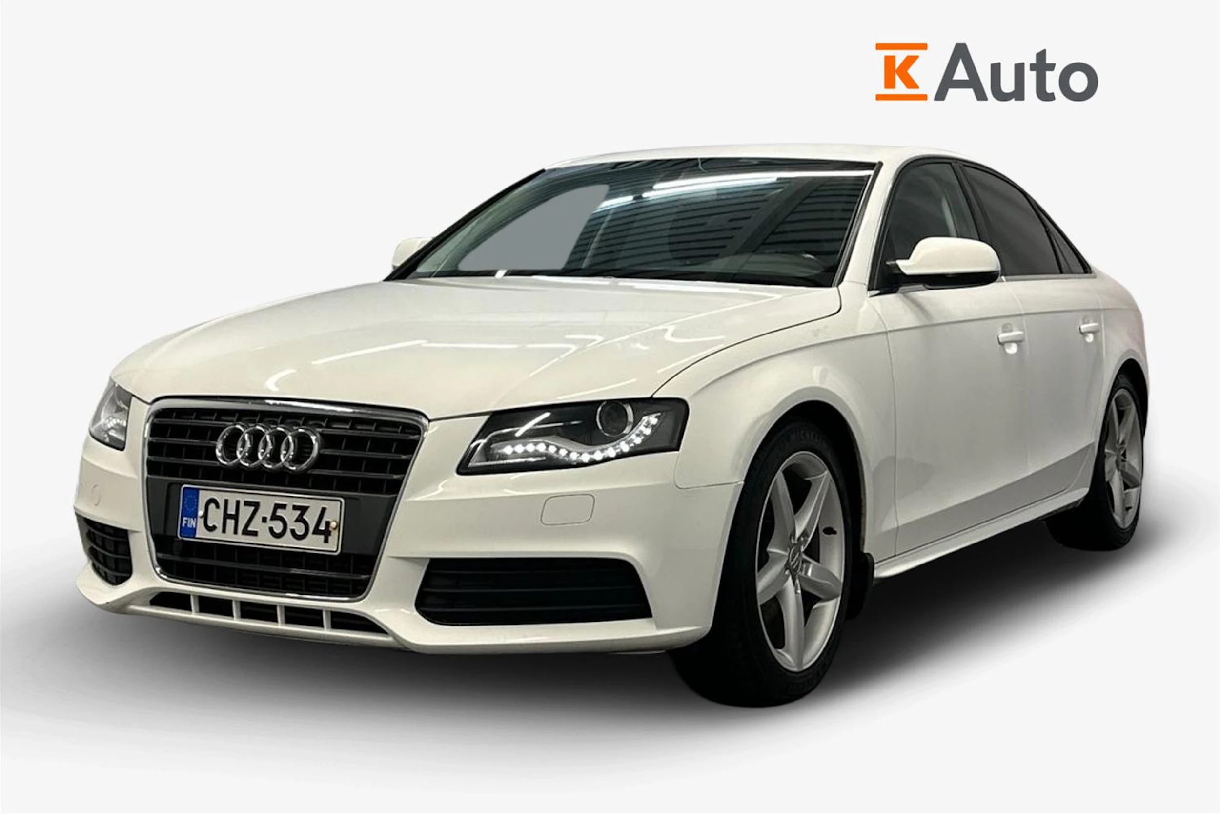 valkoinen Audi A4 2011 kuva 3.