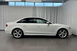 valkoinen Audi A4 2011 kuva 8.