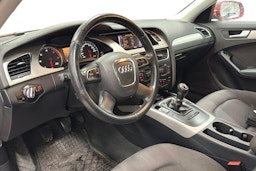 met. punainen Audi A4 2011 kuva 3.