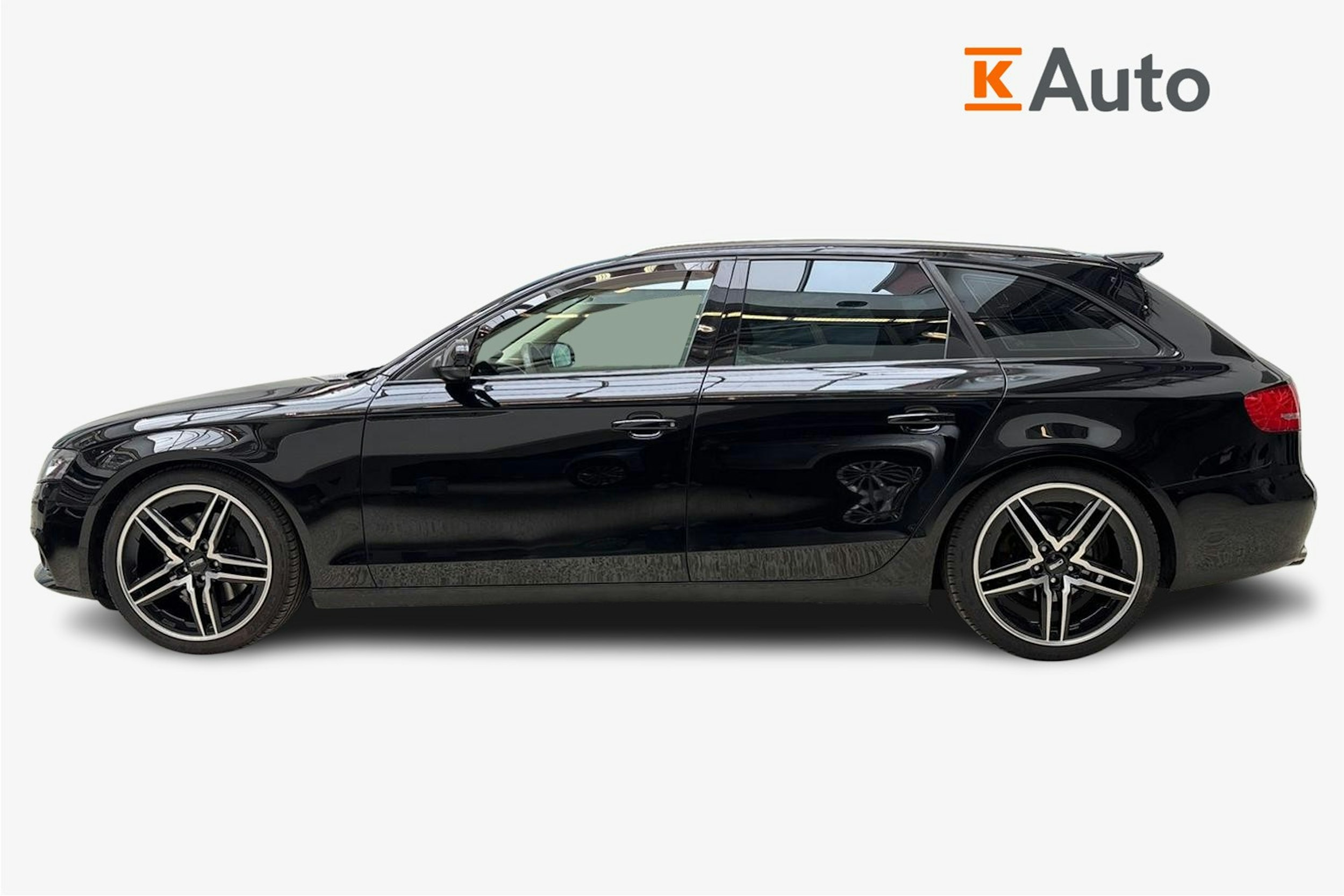 musta Audi A4 2011 kuva 6.