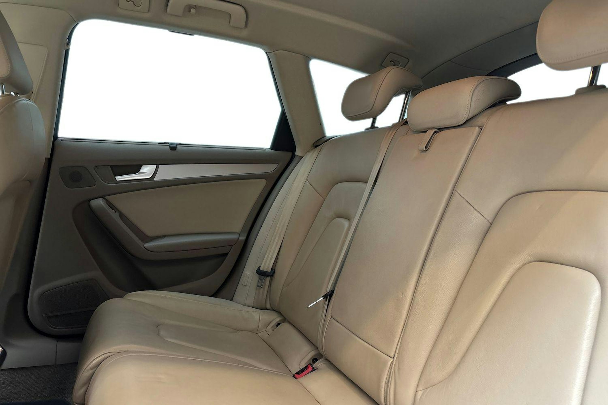 musta Audi A4 2011 kuva 10.