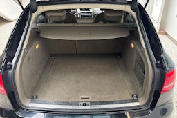 musta Audi A4 2011 kuva 14.