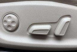 musta Audi A4 2011 kuva 17.