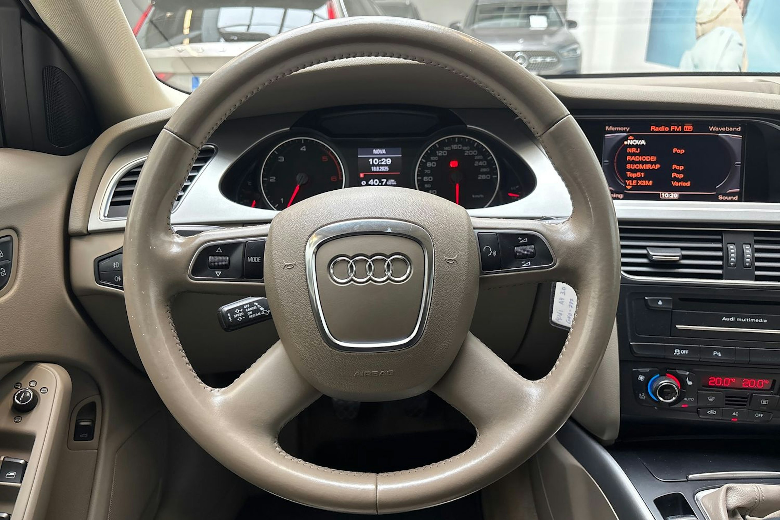 musta Audi A4 2011 kuva 19.