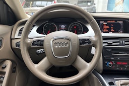 musta Audi A4 2011 kuva 19.