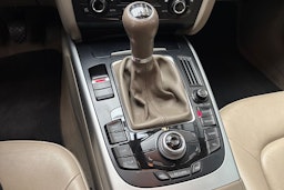 musta Audi A4 2011 kuva 25.
