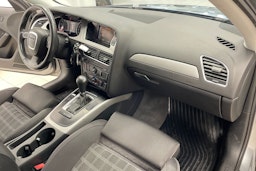 Harmaa Audi A4 2011 kuva 23.