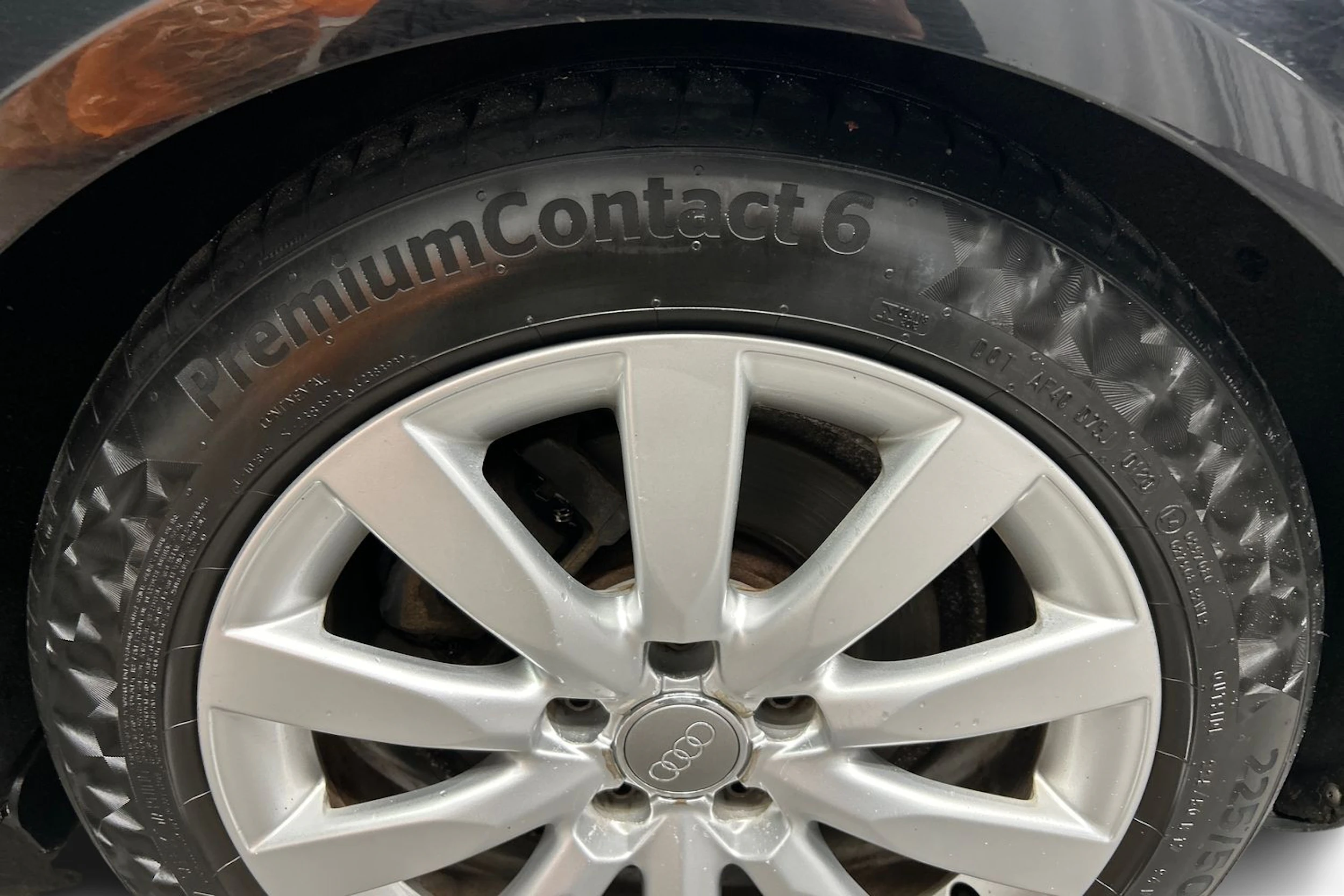 musta Audi A4 2011 kuva 9.