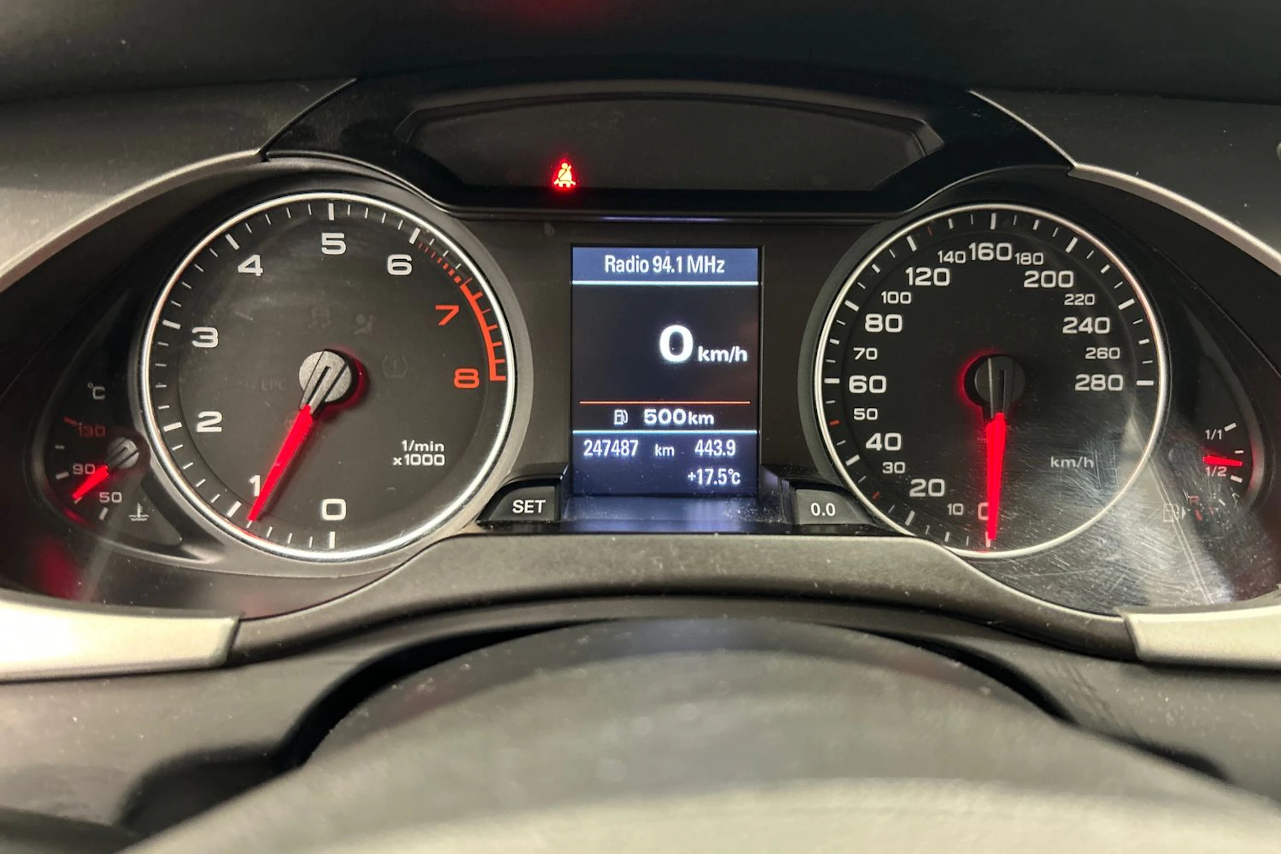 musta Audi A4 2011 kuva 17.