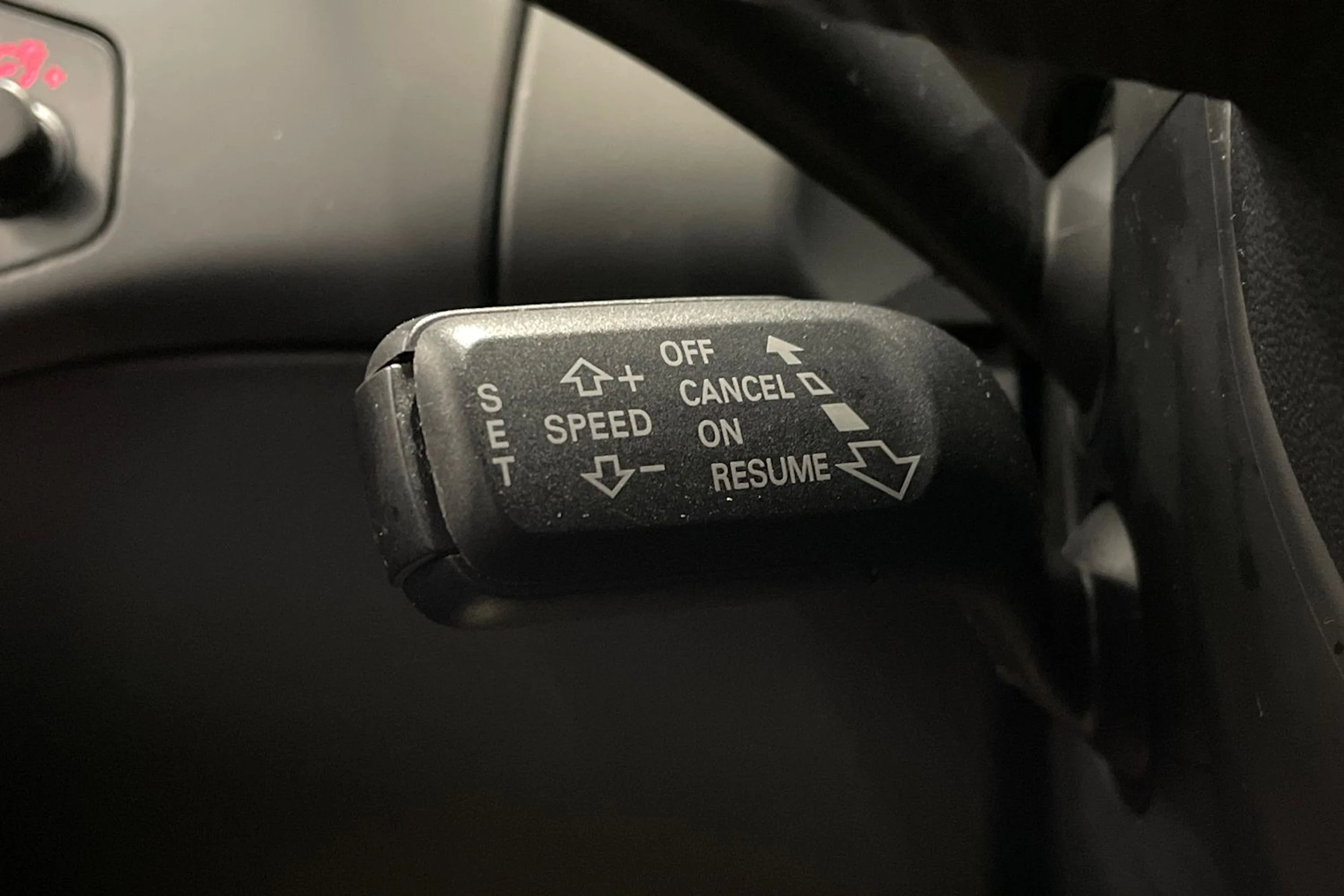 valkoinen Audi A4 2011 kuva 15.