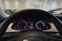 valkoinen Audi A4 2011 kuva 16.