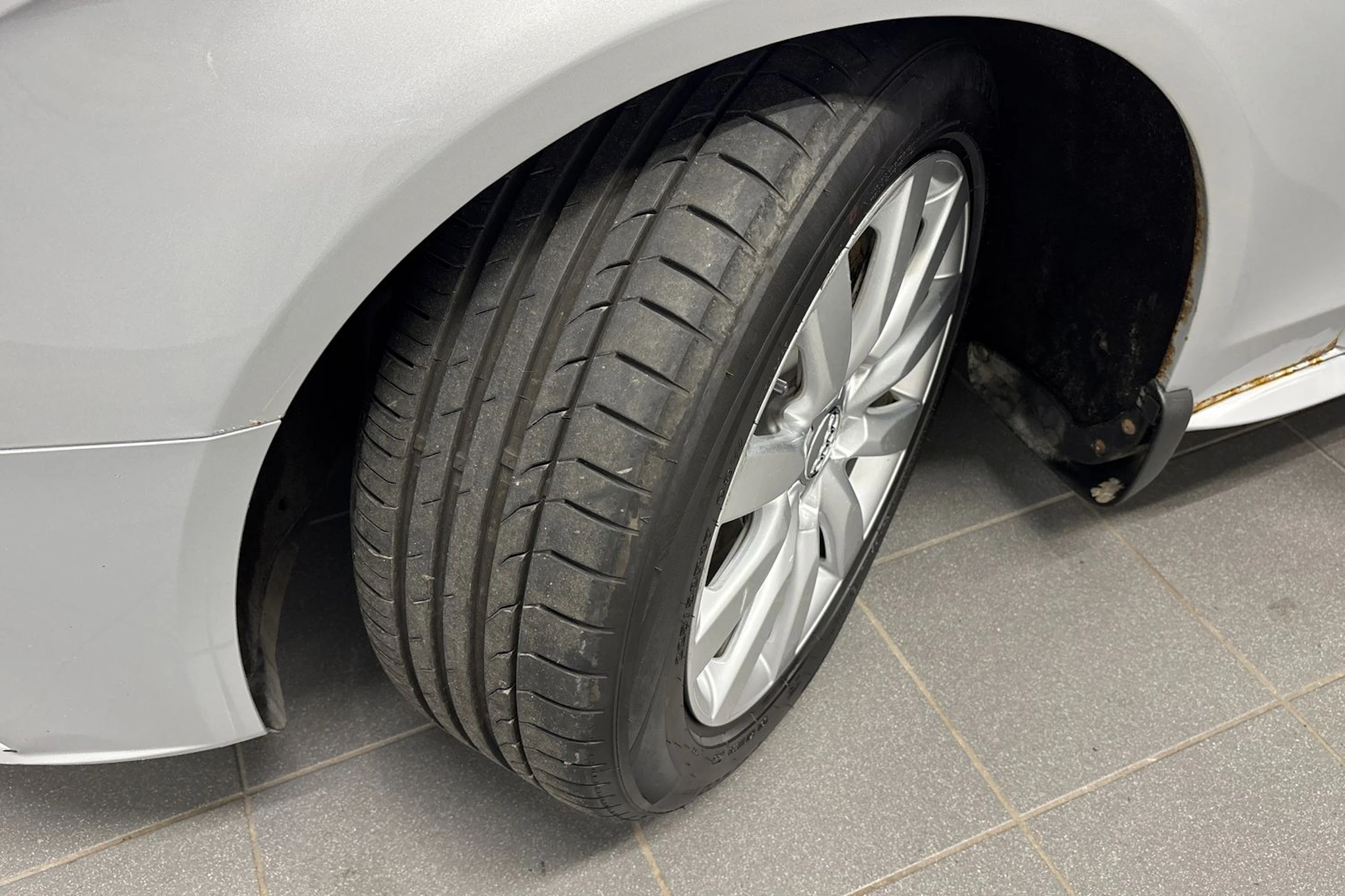 hopea Audi A4 2011 kuva 10.
