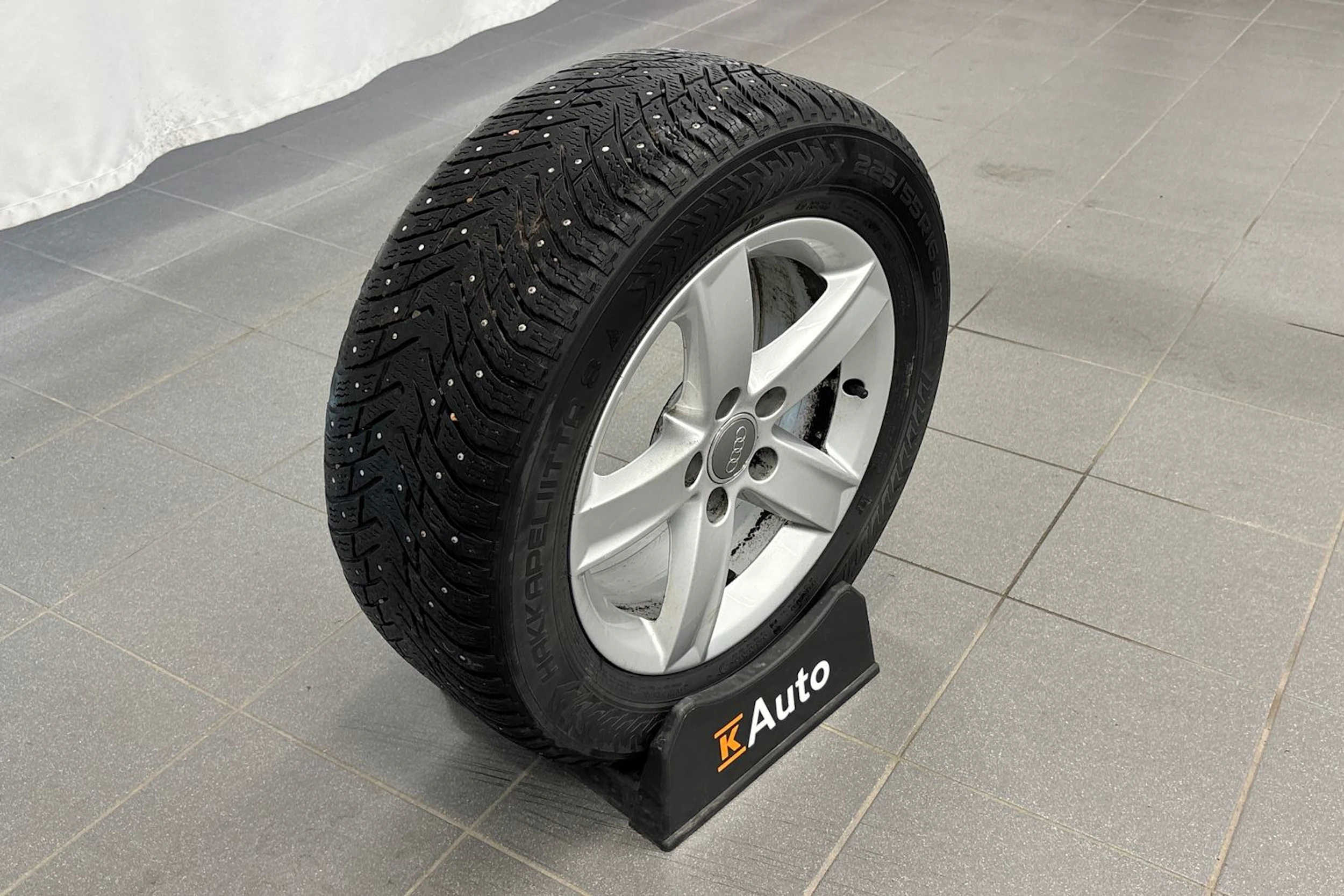 hopea Audi A4 2011 kuva 15.