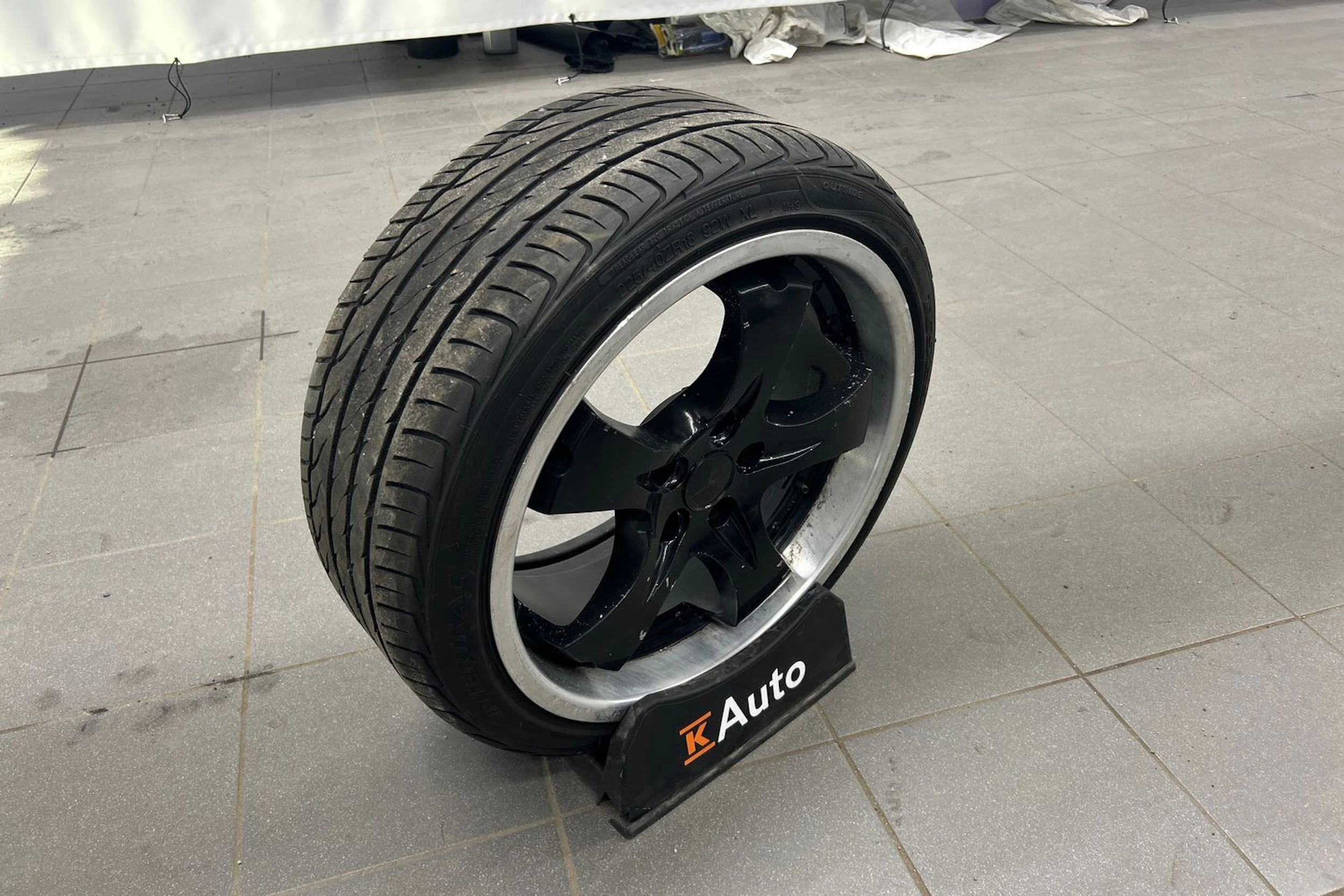 harmaa Audi A4 2011 kuva 14.