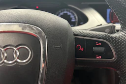 harmaa Audi A4 2011 kuva 19.