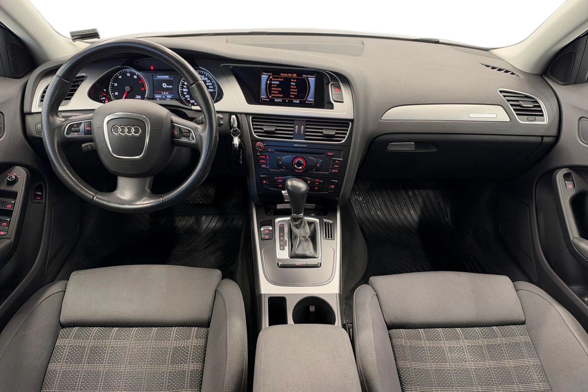 harmaa Audi A4 2011 kuva 7.