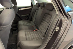 harmaa Audi A4 2011 kuva 8.