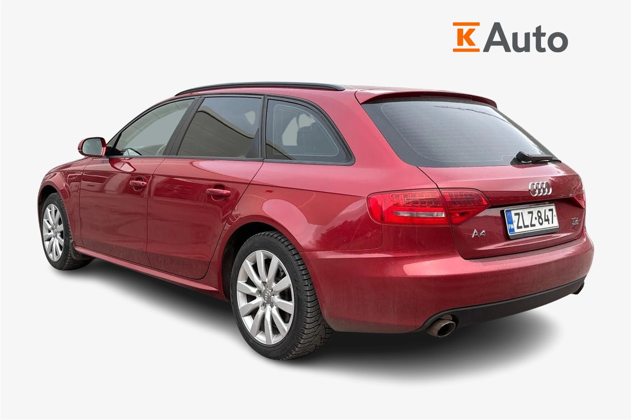 punainen Audi A4 2011 kuva 2.