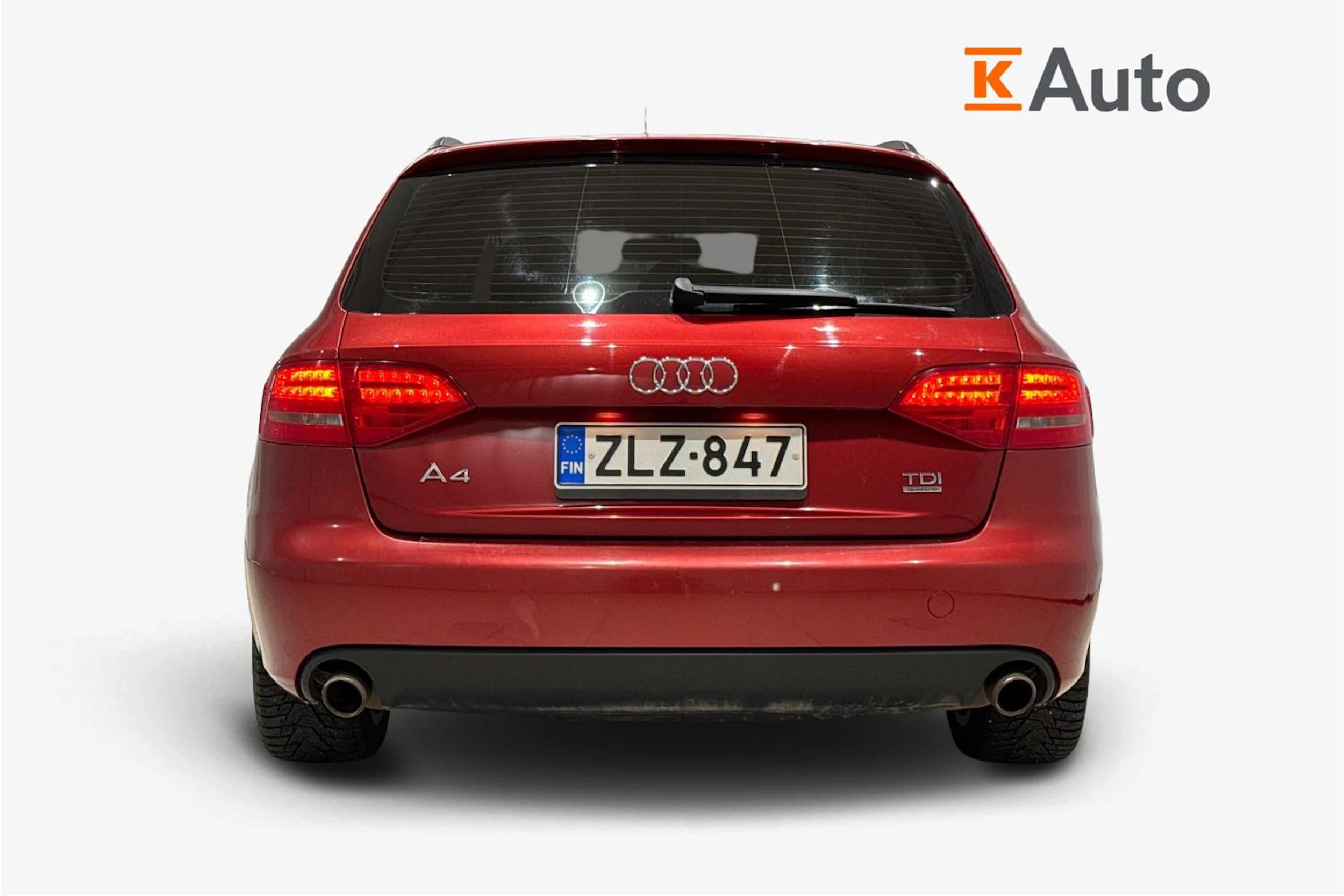 punainen Audi A4 2011 kuva 4.