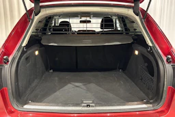 punainen Audi A4 2011 kuva 16.