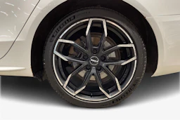 Valkoinen Audi A4 2012 kuva 9.