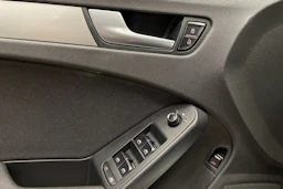 Valkoinen Audi A4 2012 kuva 18.