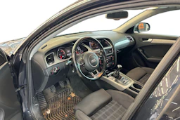 Sininen Audi A4 2012 kuva 6.