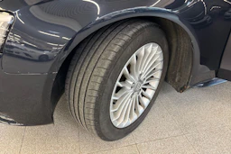 Sininen Audi A4 2012 kuva 10.
