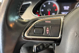 Sininen Audi A4 2012 kuva 14.