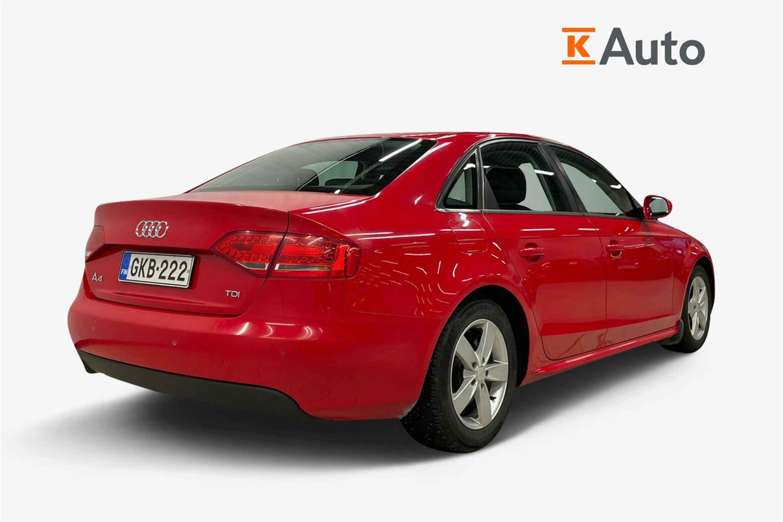 punainen Audi A4 2012 kuva 2.