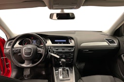 punainen Audi A4 2012 kuva 7.