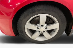 punainen Audi A4 2012 kuva 9.