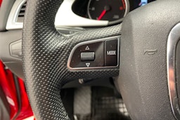 punainen Audi A4 2012 kuva 13.