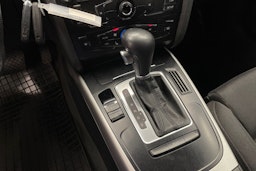 punainen Audi A4 2012 kuva 14.