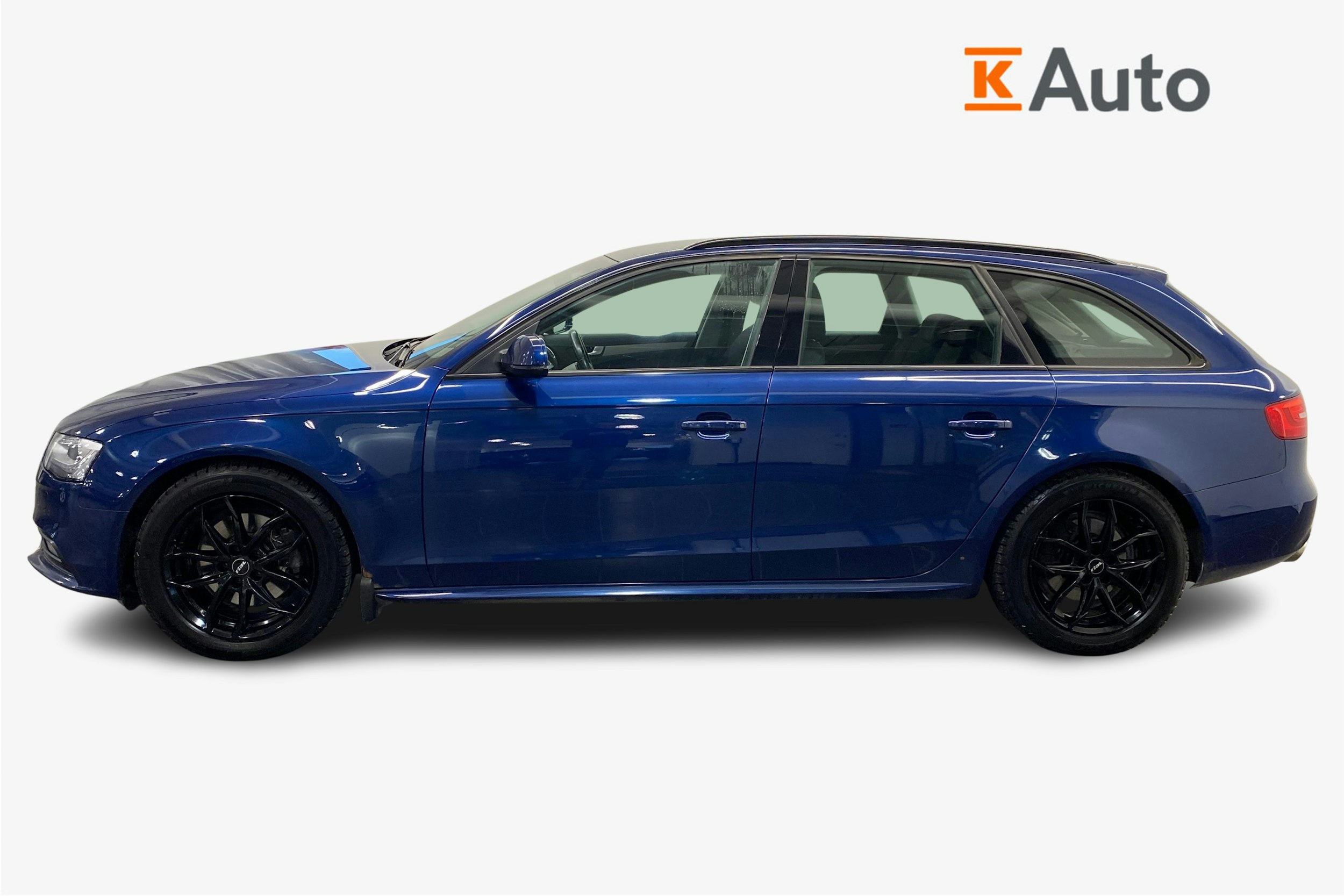 Sininen Audi A4 2013 kuva 6.
