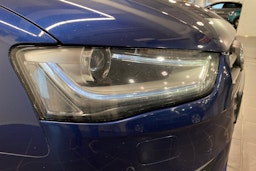 Sininen Audi A4 2013 kuva 26.