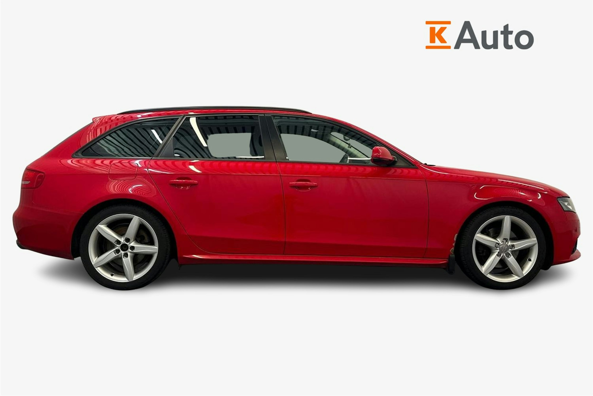 punainen Audi A4 2012 kuva 2.