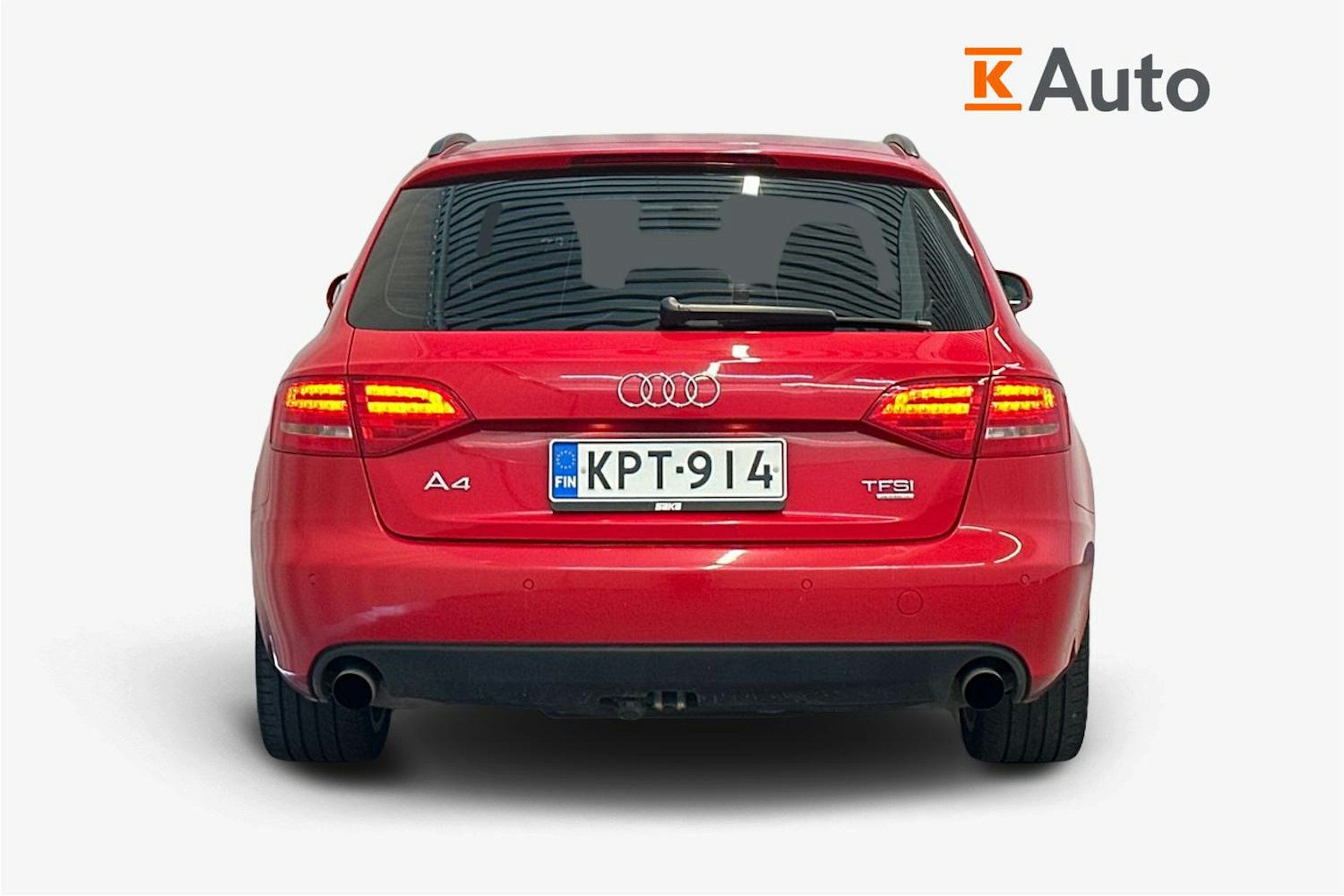 punainen Audi A4 2012 kuva 4.